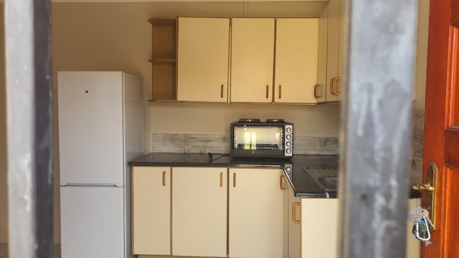 1 Bedroom Property for Sale in Lombardy East Gauteng