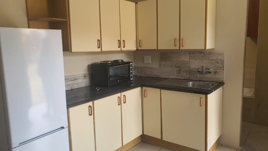 1 Bedroom Property for Sale in Lombardy East Gauteng