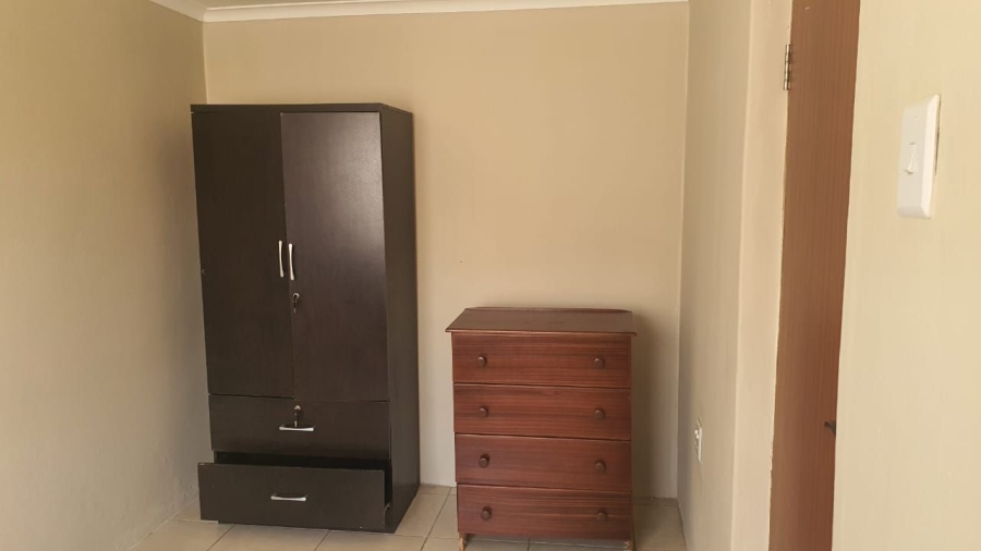 1 Bedroom Property for Sale in Lombardy East Gauteng