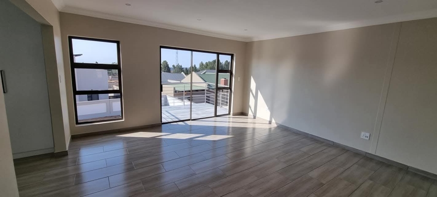 4 Bedroom Property for Sale in Roodepark Eco Estate Gauteng