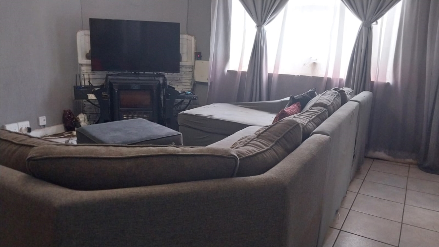 3 Bedroom Property for Sale in Kenilworth Gauteng