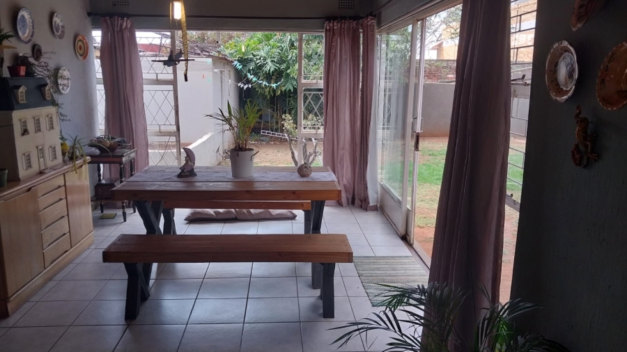 3 Bedroom Property for Sale in Kenilworth Gauteng
