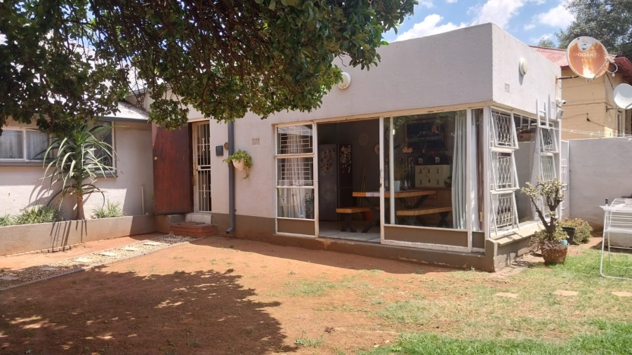3 Bedroom Property for Sale in Kenilworth Gauteng