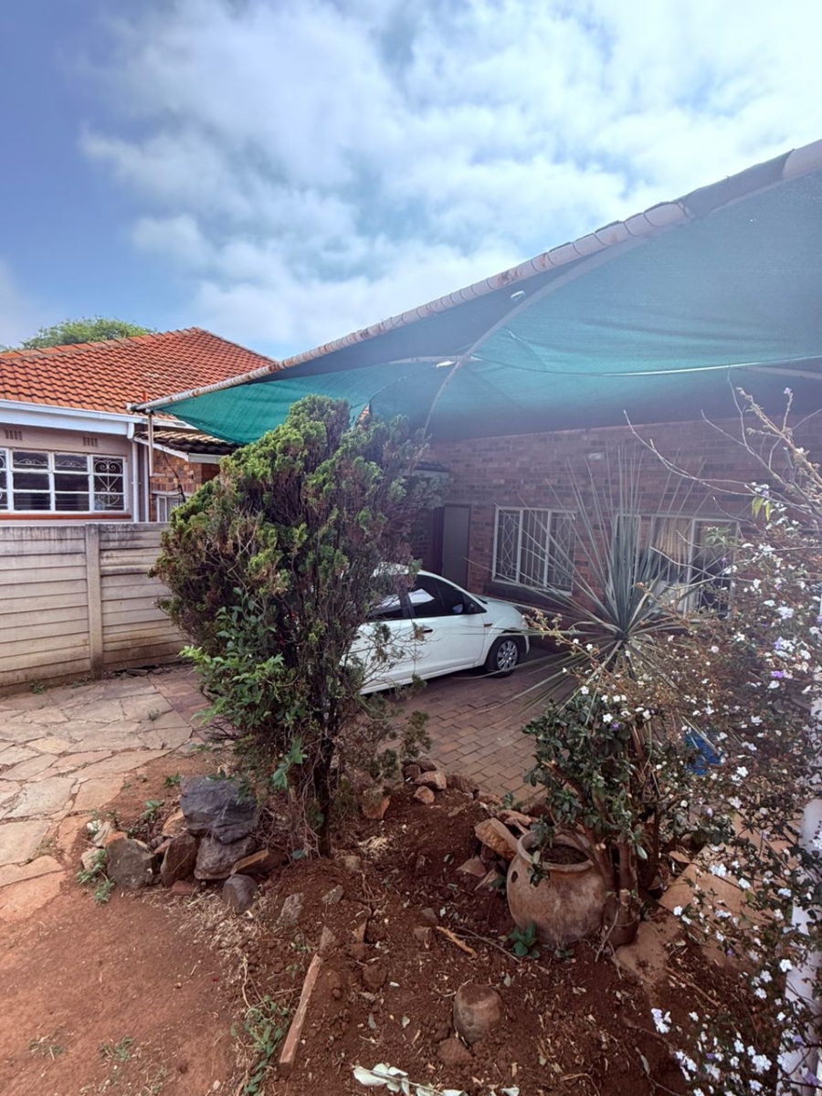 To Let 1 Bedroom Property for Rent in Kensington Gauteng