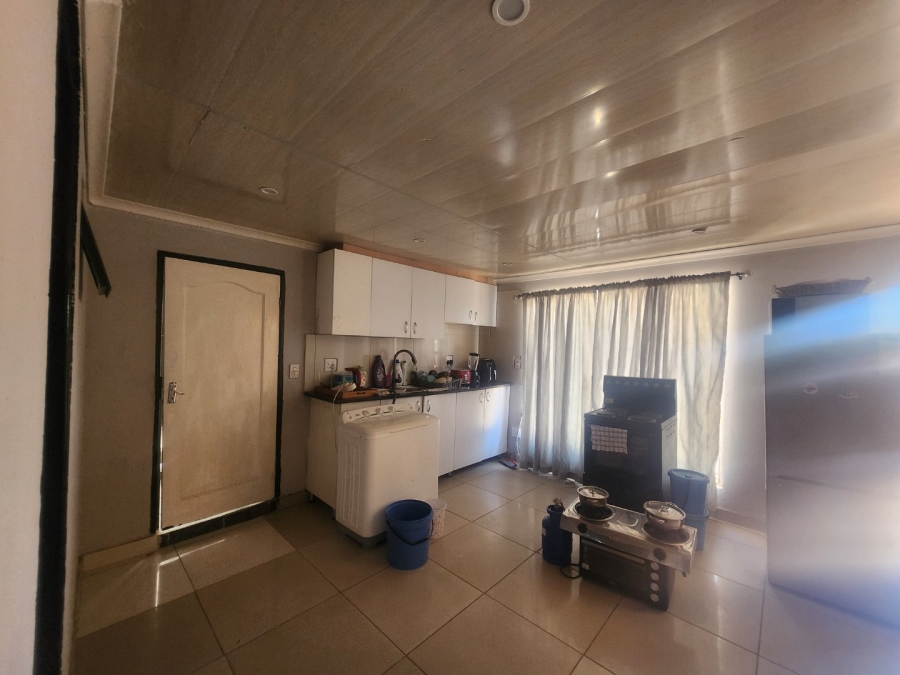 To Let 2 Bedroom Property for Rent in Kensington Gauteng