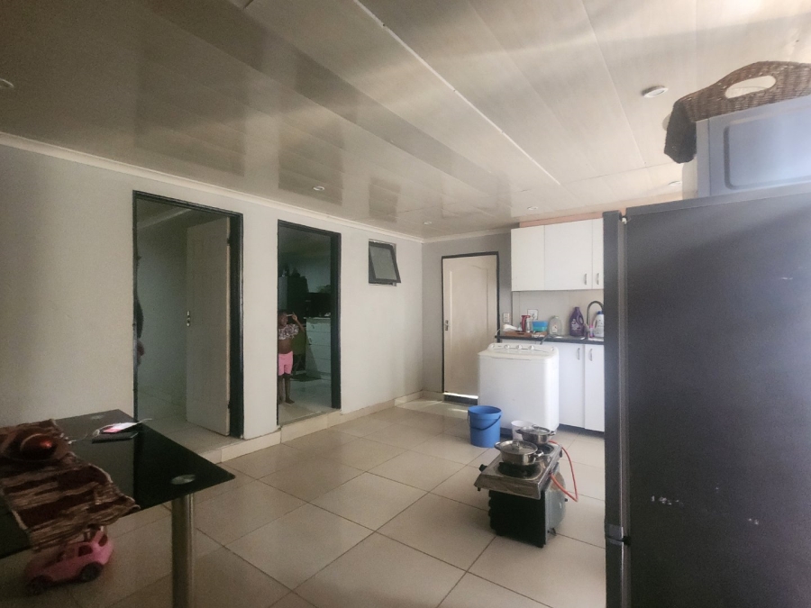To Let 2 Bedroom Property for Rent in Kensington Gauteng