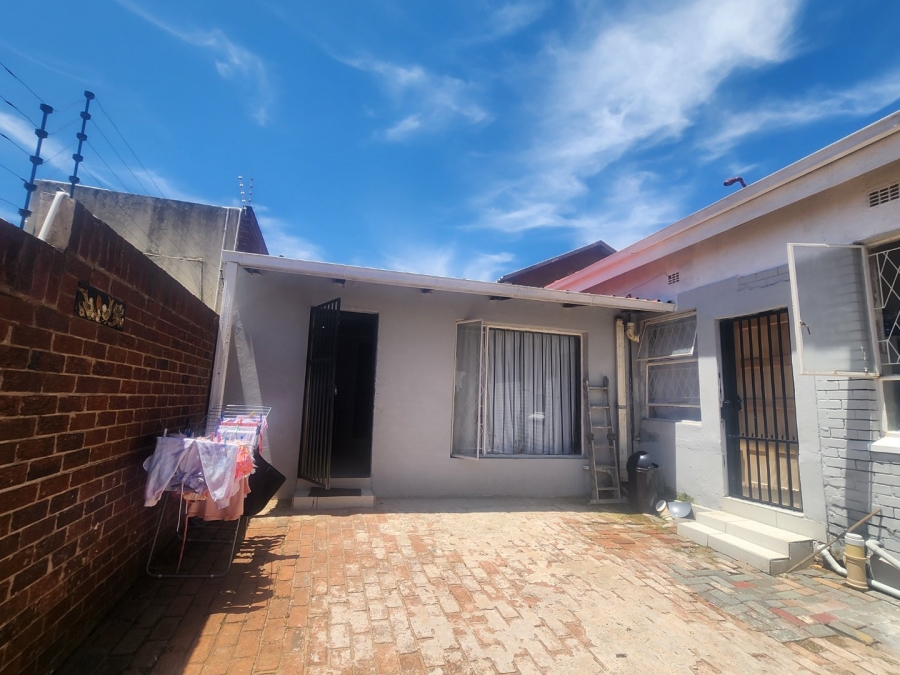 To Let 2 Bedroom Property for Rent in Kensington Gauteng