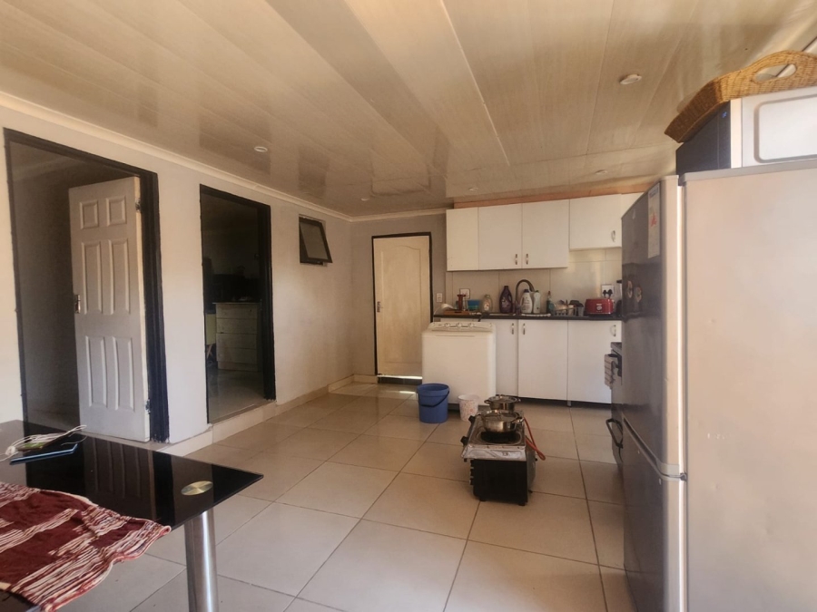 To Let 2 Bedroom Property for Rent in Kensington Gauteng