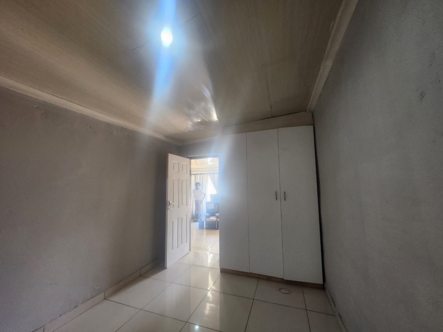 To Let 2 Bedroom Property for Rent in Kensington Gauteng