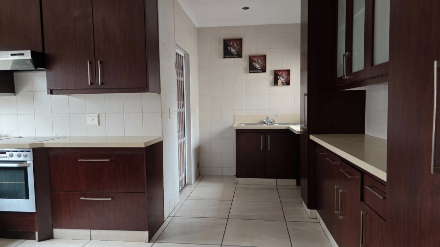 To Let 3 Bedroom Property for Rent in Parkrand Gauteng