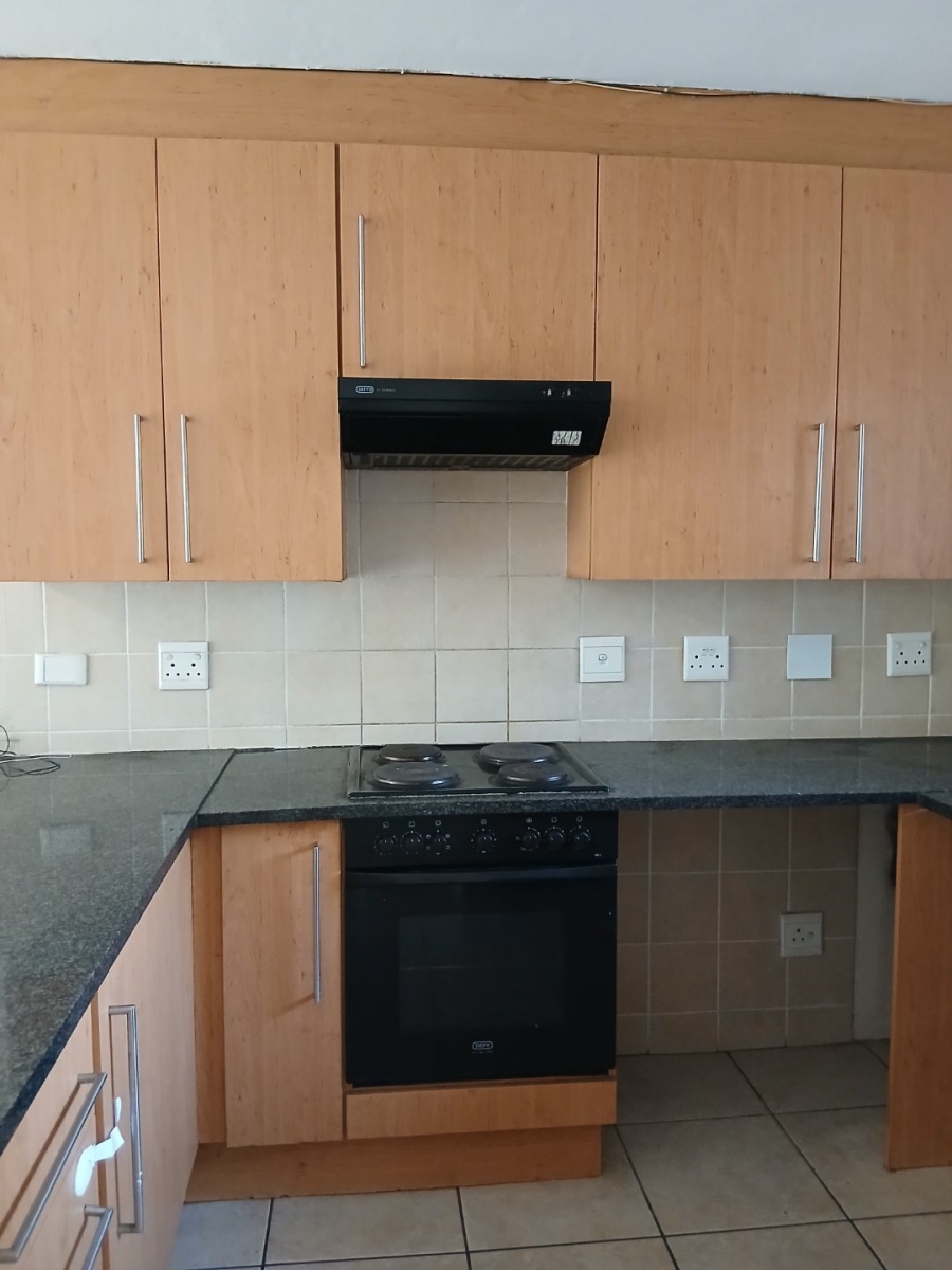 To Let 2 Bedroom Property for Rent in Rivonia Gauteng