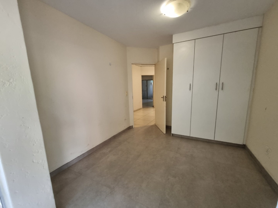 To Let 2 Bedroom Property for Rent in Houghton Estate Gauteng