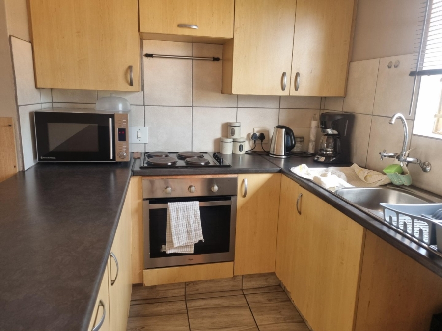1 Bedroom Property for Sale in Newmark Estate Gauteng