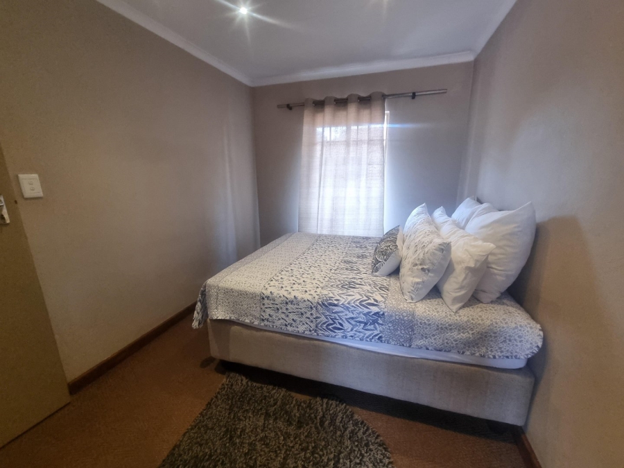 1 Bedroom Property for Sale in Newmark Estate Gauteng