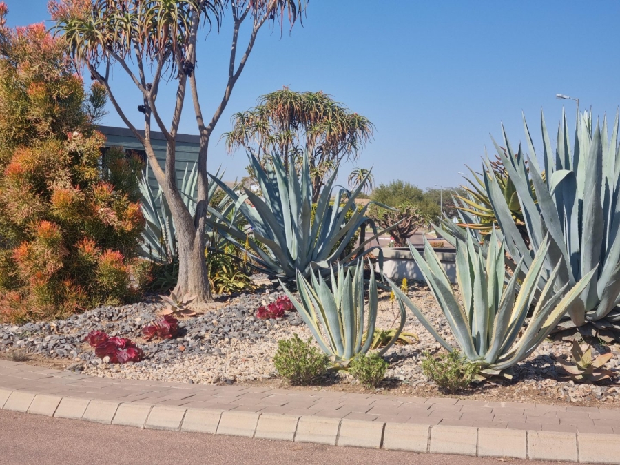 1 Bedroom Property for Sale in Newmark Estate Gauteng