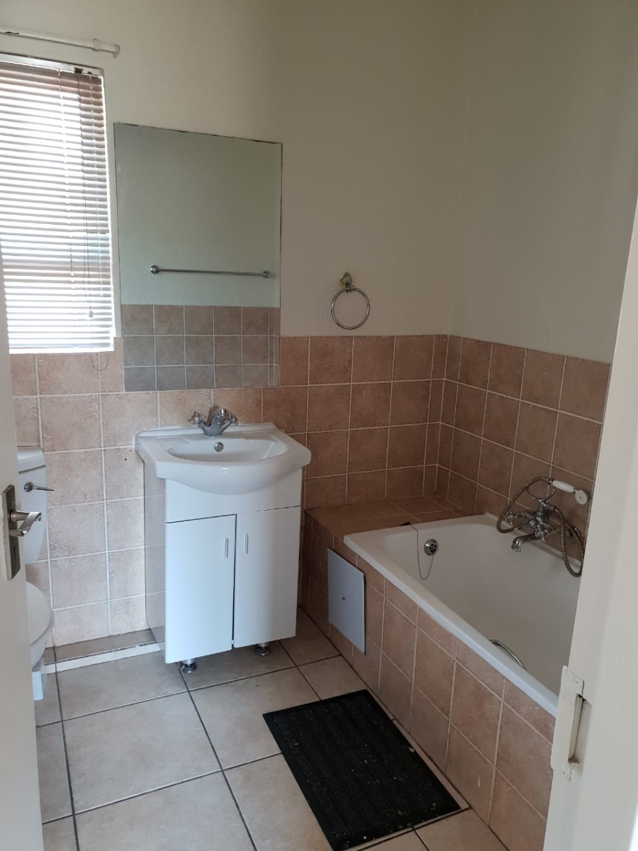 To Let 1 Bedroom Property for Rent in Paulshof Gauteng