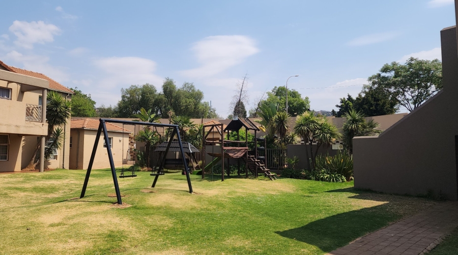 2 Bedroom Property for Sale in Allens Nek Gauteng