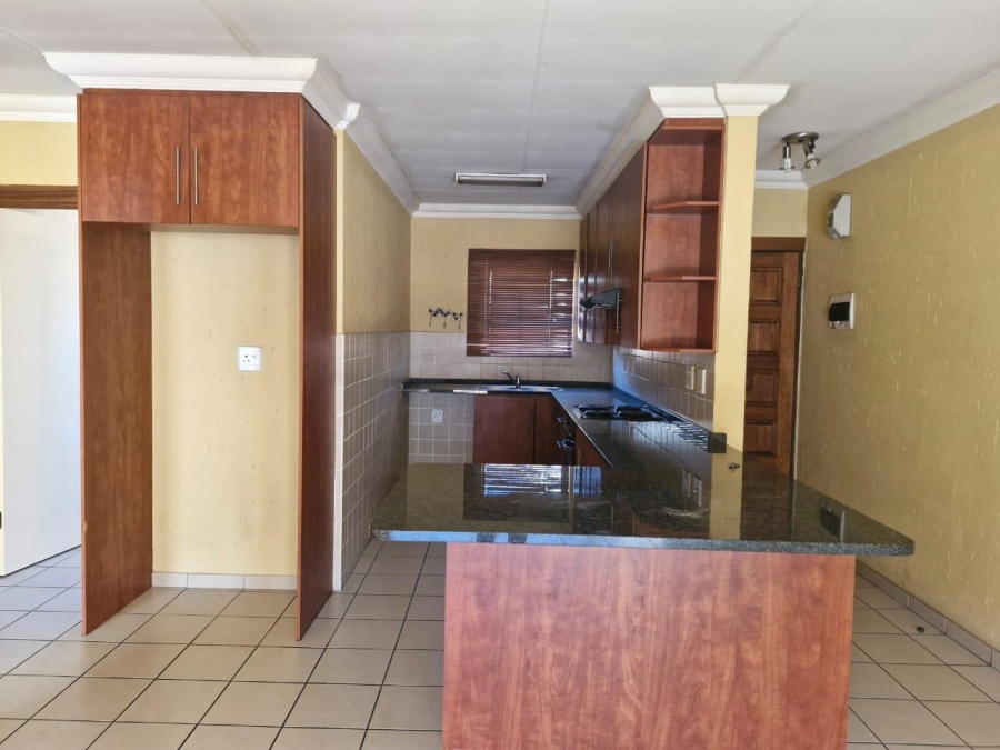 To Let 2 Bedroom Property for Rent in Ravenswood Gauteng