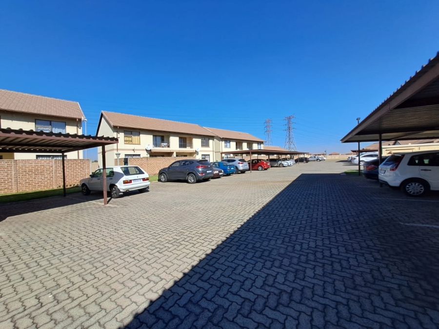 To Let 3 Bedroom Property for Rent in Parkrand Gauteng
