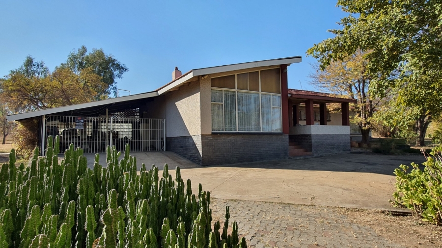 Commercial Property for Sale in Lanseria Gauteng