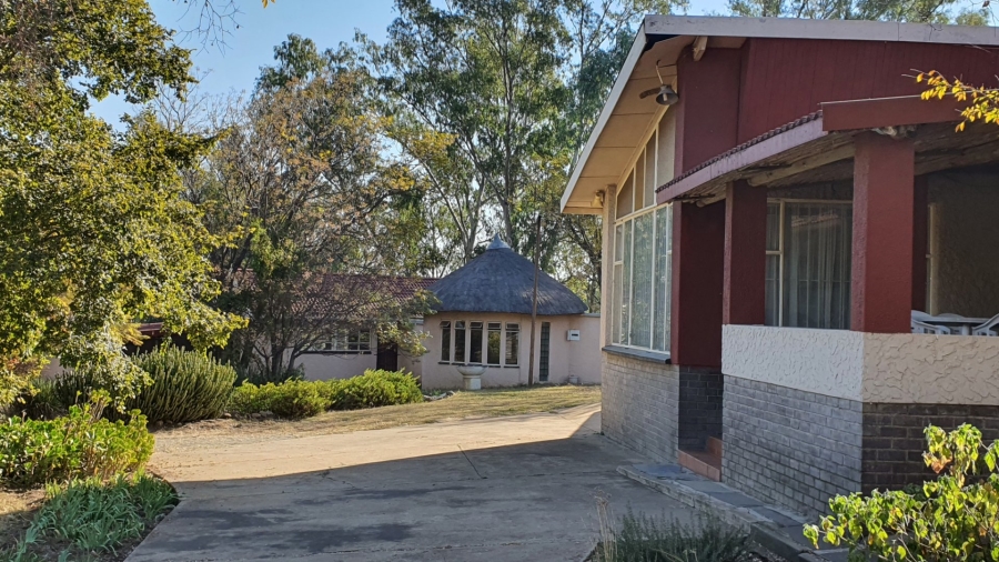 Commercial Property for Sale in Lanseria Gauteng