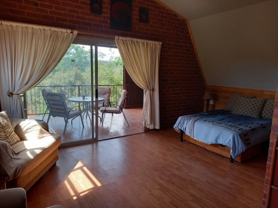 6 Bedroom Property for Sale in Kameelfontein Gauteng