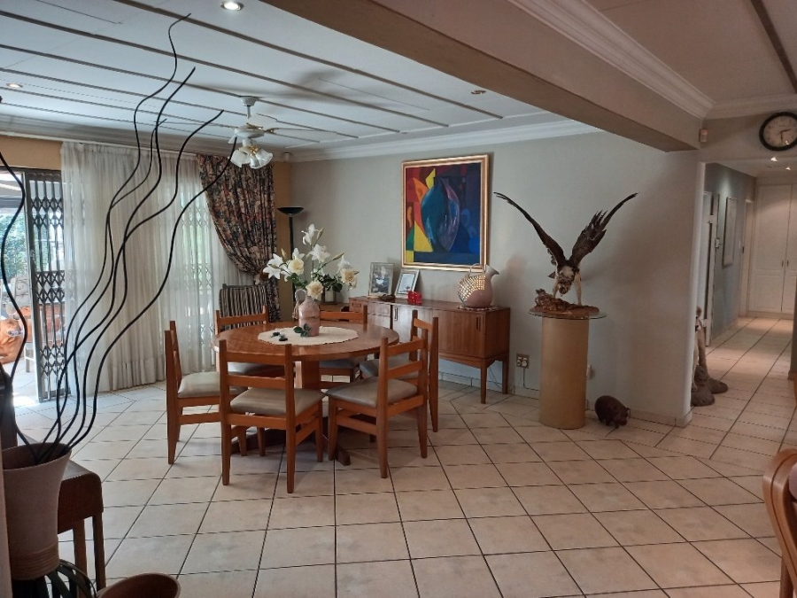 6 Bedroom Property for Sale in Kameelfontein Gauteng