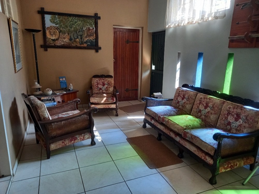 6 Bedroom Property for Sale in Kameelfontein Gauteng