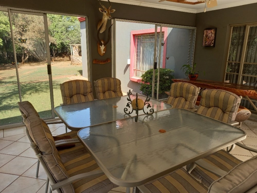 6 Bedroom Property for Sale in Kameelfontein Gauteng