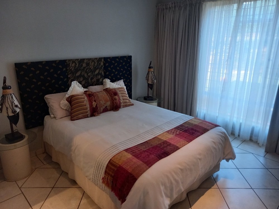 6 Bedroom Property for Sale in Kameelfontein Gauteng
