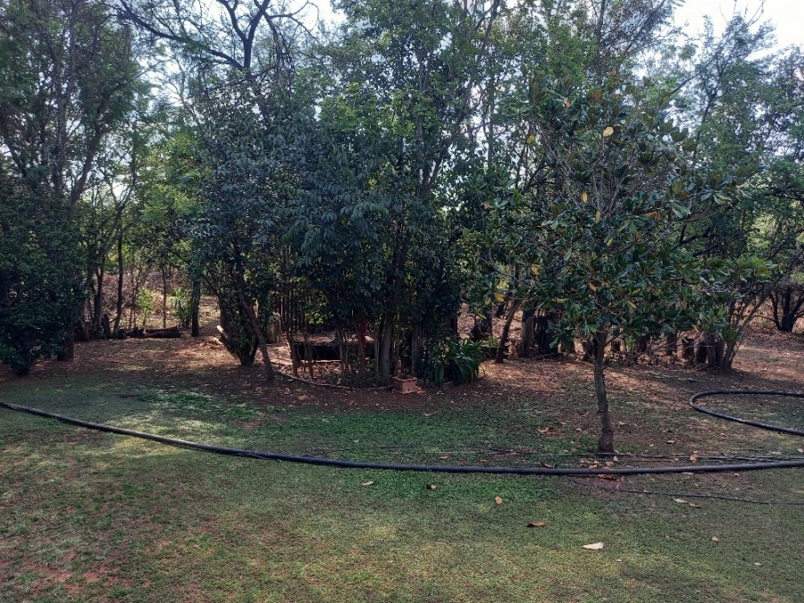 6 Bedroom Property for Sale in Kameelfontein Gauteng