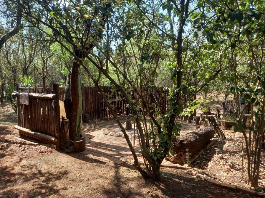 6 Bedroom Property for Sale in Kameelfontein Gauteng