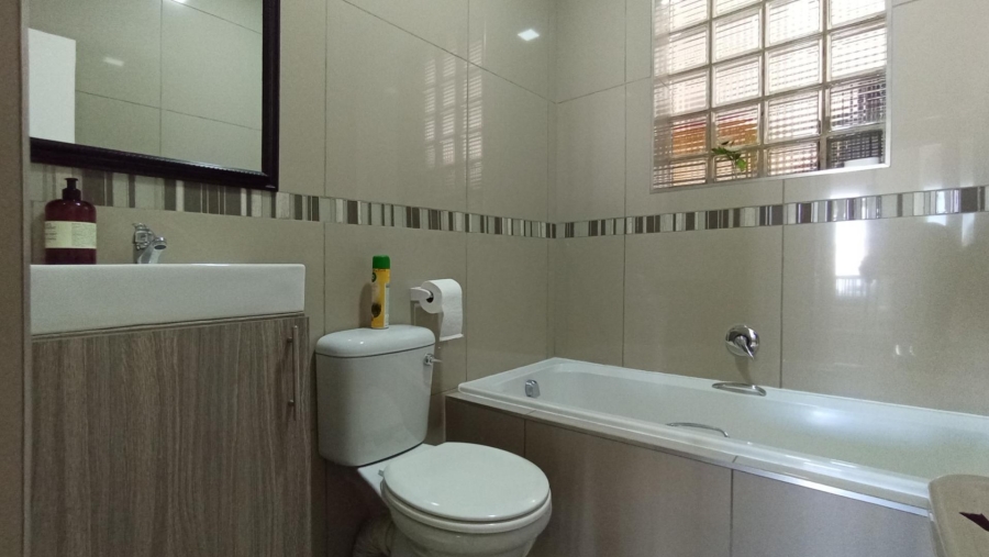 3 Bedroom Property for Sale in Heatherview Gauteng