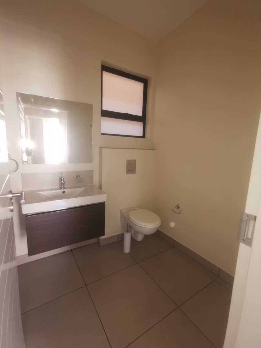 To Let 2 Bedroom Property for Rent in Kensington Gauteng