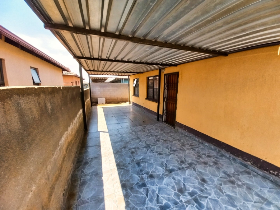 3 Bedroom Property for Sale in Windmill Park Gauteng