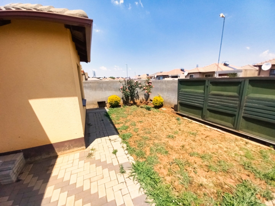 3 Bedroom Property for Sale in Windmill Park Gauteng