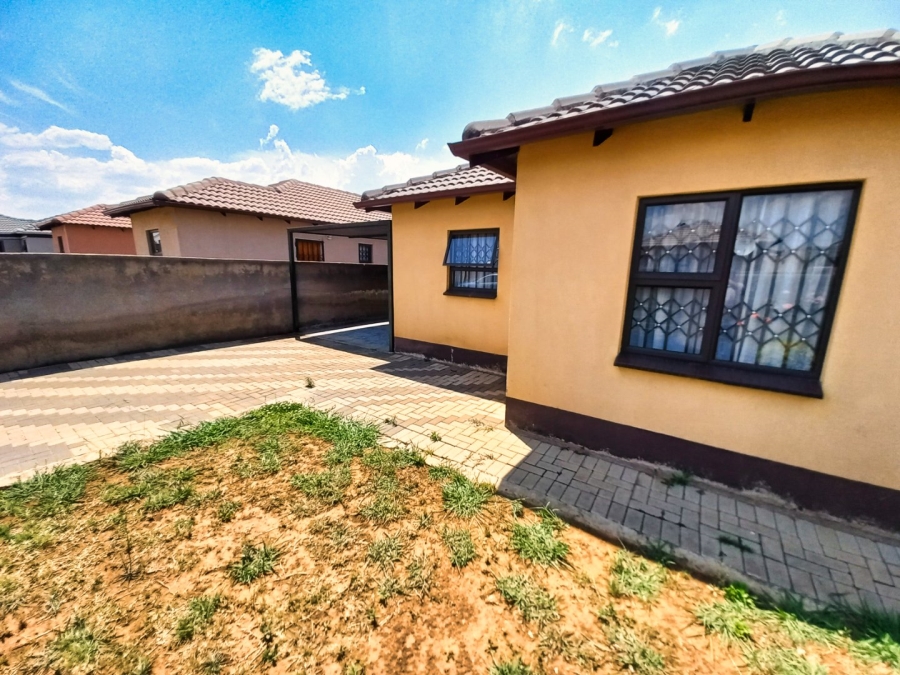 3 Bedroom Property for Sale in Windmill Park Gauteng