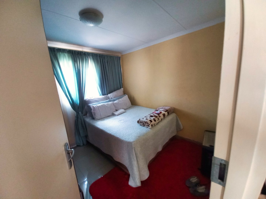 3 Bedroom Property for Sale in Windmill Park Gauteng