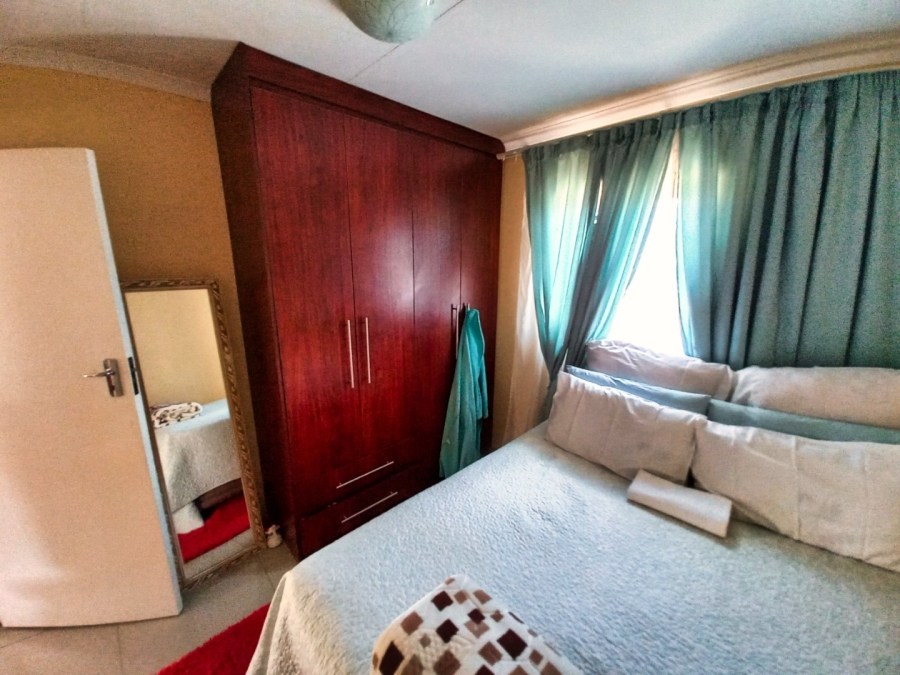 3 Bedroom Property for Sale in Windmill Park Gauteng