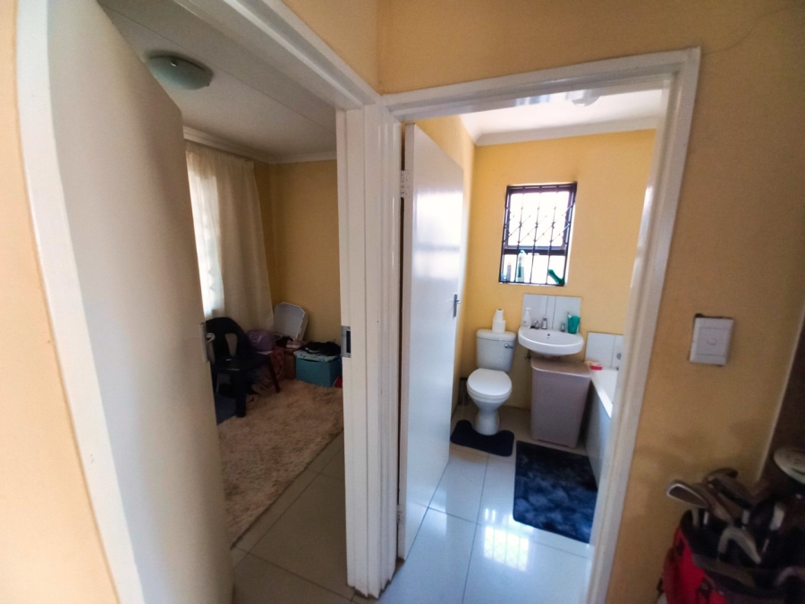 3 Bedroom Property for Sale in Windmill Park Gauteng