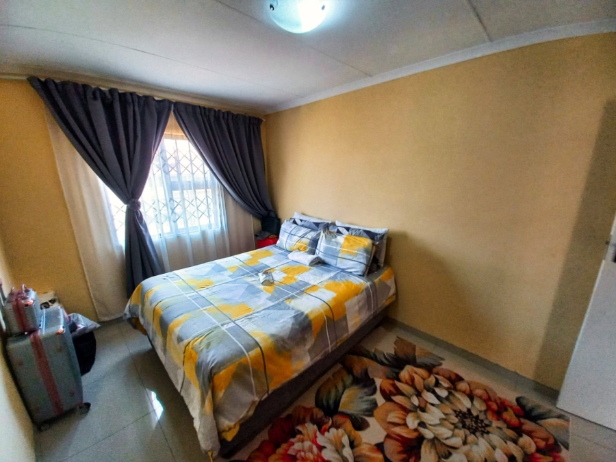 3 Bedroom Property for Sale in Windmill Park Gauteng