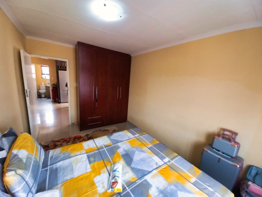 3 Bedroom Property for Sale in Windmill Park Gauteng