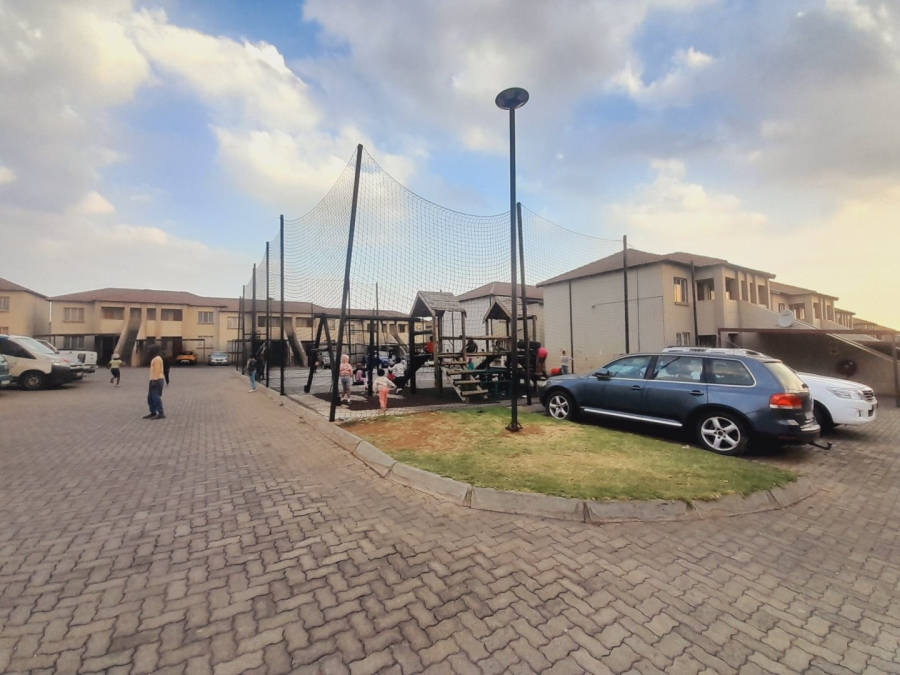 2 Bedroom Property for Sale in Elspark Gauteng