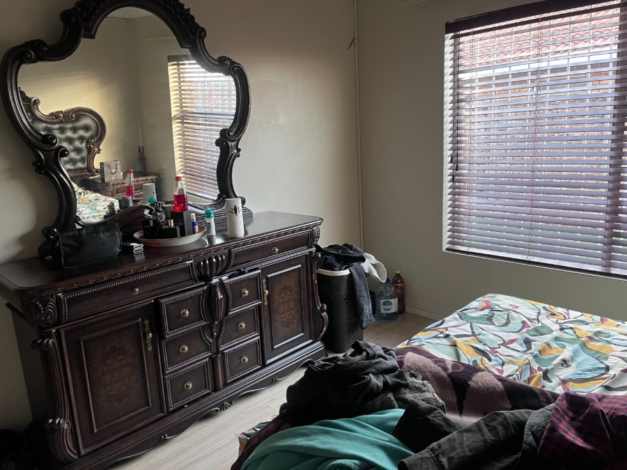 2 Bedroom Property for Sale in Bonaero Park Gauteng