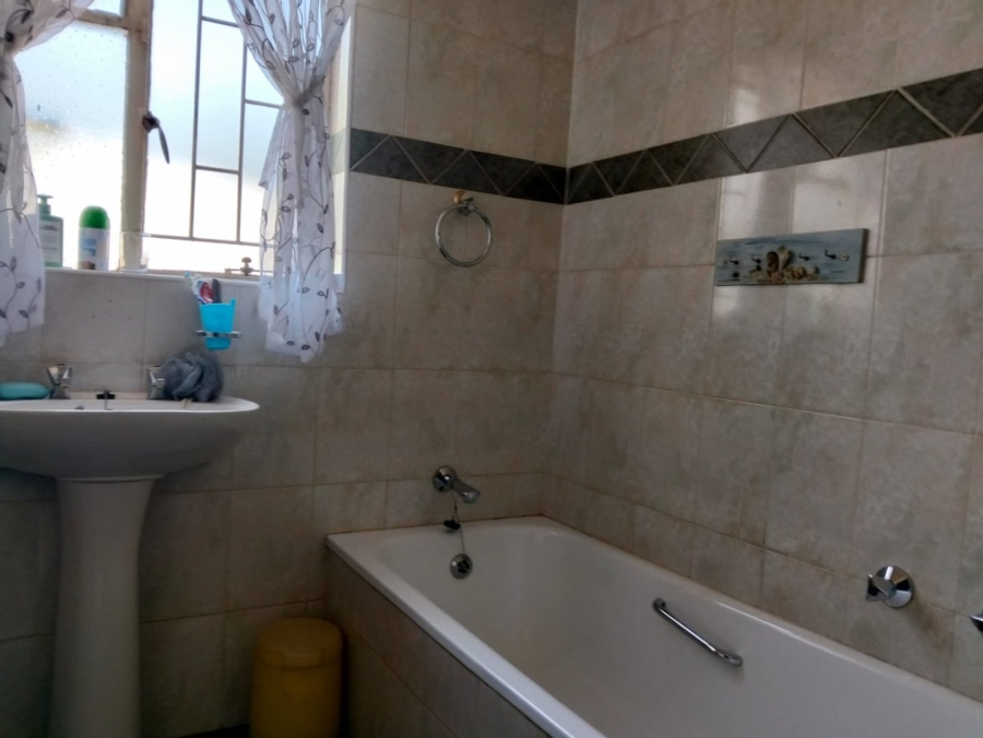 3 Bedroom Property for Sale in Pomona Gauteng