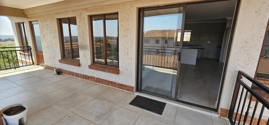 3 Bedroom Property for Sale in Country View Estate Gauteng