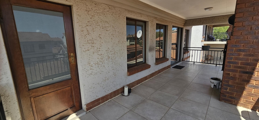 3 Bedroom Property for Sale in Country View Estate Gauteng