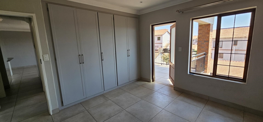 3 Bedroom Property for Sale in Country View Estate Gauteng