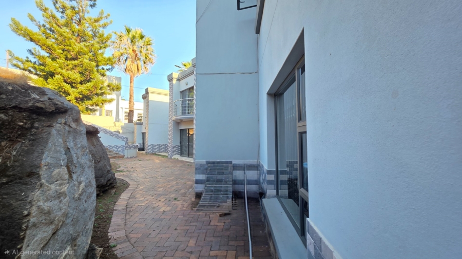 To Let 4 Bedroom Property for Rent in Christoburg Gauteng