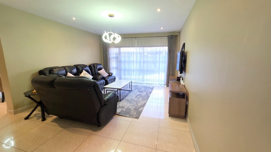To Let 4 Bedroom Property for Rent in Christoburg Gauteng
